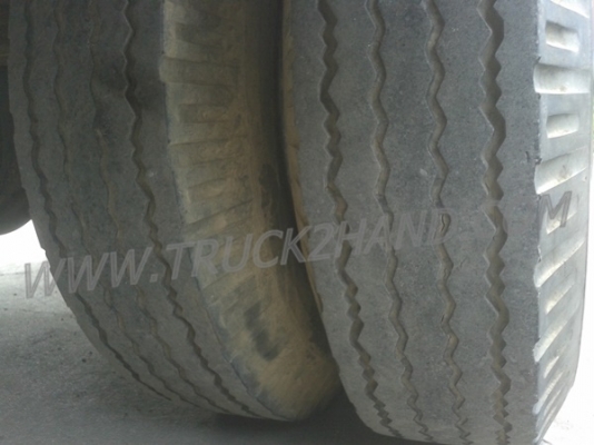 รถบรรทุก 6 ล้อ ตู้แห้ง ยี่ห้อ ISUZU  NPR 120 แรงม้า