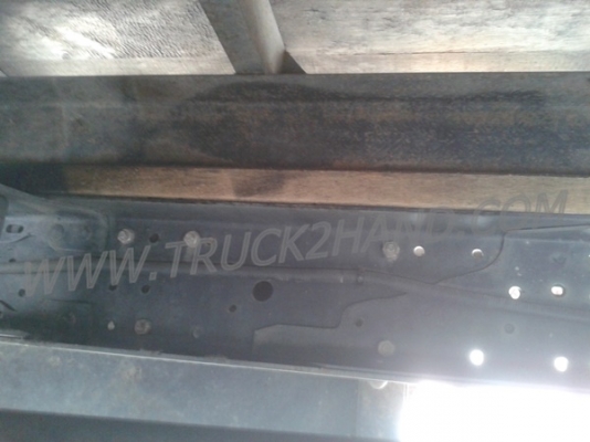 รถบรรทุก 6 ล้อ ตู้แห้ง ยี่ห้อ ISUZU  NPR 120 แรงม้า