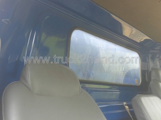 รถบรรทุก 6 ล้อ ตู้แห้ง ยี่ห้อ ISUZU  NPR 120 แรงม้า