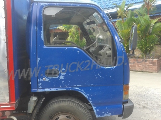 รถบรรทุก 6 ล้อ ตู้แห้ง ยี่ห้อ ISUZU  NPR 120 แรงม้า