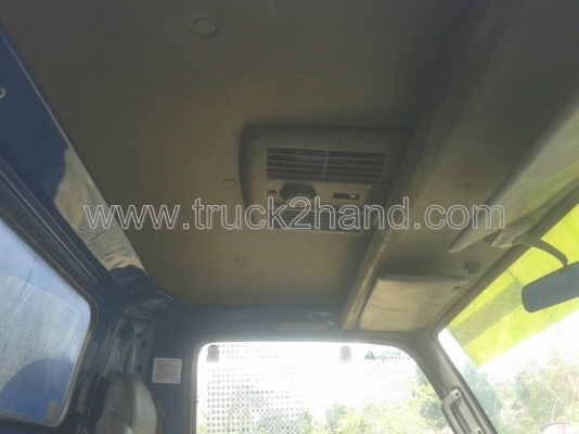 รถบรรทุก 6 ล้อ ตู้แห้ง ยี่ห้อ ISUZU  NPR 120 แรงม้า