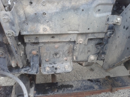 รถบรรทุก 6 ล้อ ตู้แห้ง ยี่ห้อ ISUZU  NPR 120 แรงม้า