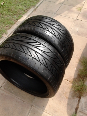 255/35R18 HANKOOK VENTUS V12 EVO ปี2012 ( ไม่มีปะ ) มี 2 เส้น TEL.081-427-3941 255/35R18 HANKOOK VENTUS V12 EVO ปี2012 ( ไม่มีปะ ) มี 2 เส้น TEL.081-427-3941