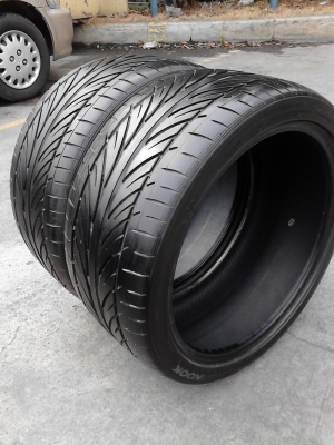 255/35R18 HANKOOK VENTUS V12 EVO ปี2012 ( ไม่มีปะ ) มี 2 เส้น TEL.081-427-3941 255/35R18 HANKOOK VENTUS V12 EVO ปี2012 ( ไม่มีปะ ) มี 2 เส้น TEL.081-427-3941