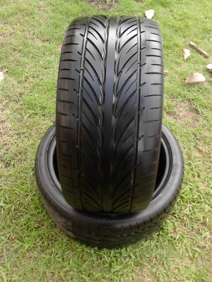 255/35R18 HANKOOK VENTUS V12 EVO ปี2012 ( ไม่มีปะ ) มี 2 เส้น TEL.081-427-3941 255/35R18 HANKOOK VENTUS V12 EVO ปี2012 ( ไม่มีปะ ) มี 2 เส้น TEL.081-427-3941