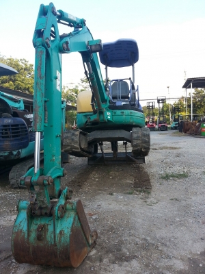 รถขุด KOMATSU PC 30 MR นำเข้าจากญี่ปุ่นแท้ 1000\% สวยเดิม ขายถูก 090-986-2521 รถขุด KOMATSU PC 30 MR นำเข้าจากญี่ปุ่นแท้ 1000\% สวยเดิม ขายถูก 090-986-2521