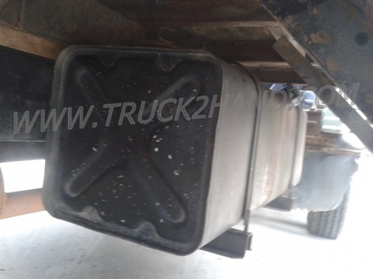 รถบรรทุก 6 ล้อ ตู้แห้ง ยี่ห้อ ISUZU  NPR 120 แรงม้า