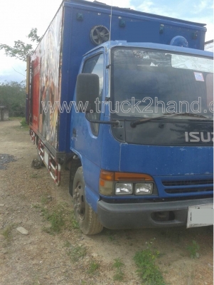 รถบรรทุก 6 ล้อ ตู้แห้ง ยี่ห้อ ISUZU  NPR 120 แรงม้า