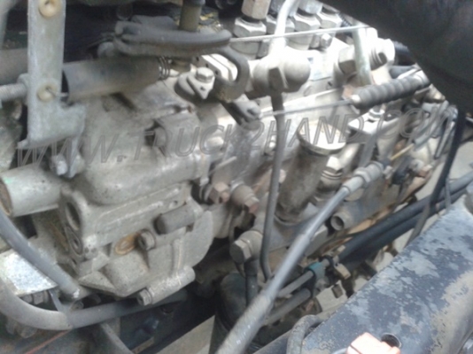 รถบรรทุก 6 ล้อ ตู้แห้ง ยี่ห้อ ISUZU  NPR 120 แรงม้า