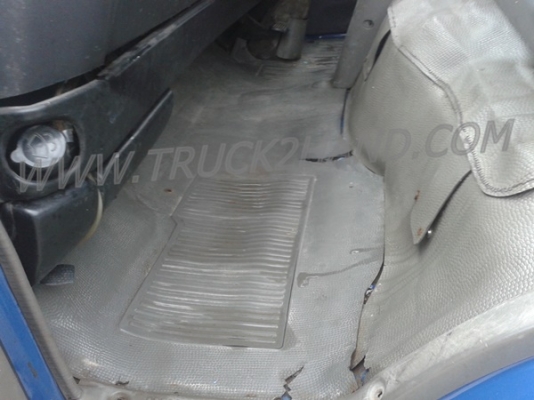 รถบรรทุก 6 ล้อ ตู้แห้ง ยี่ห้อ ISUZU  NPR 120 แรงม้า