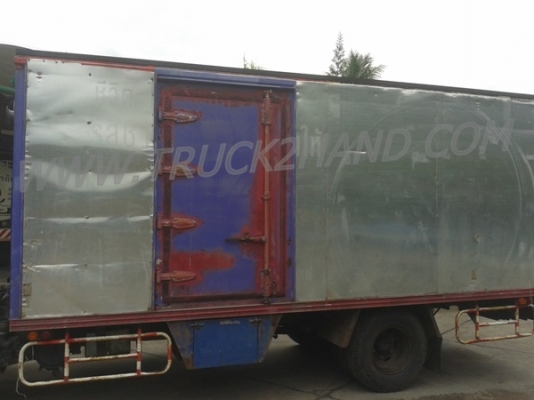 รถบรรทุก 6 ล้อ ตู้แห้ง ยี่ห้อ ISUZU  NPR 120 แรงม้า