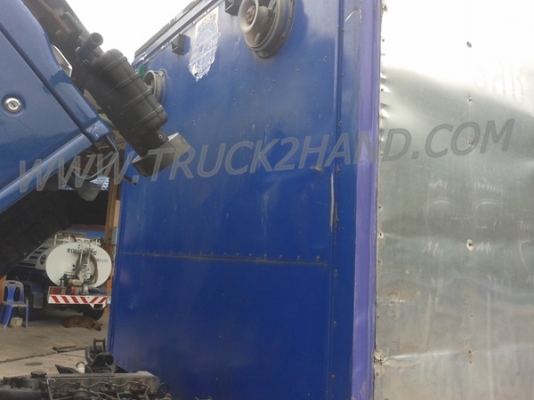 รถบรรทุก 6 ล้อ ตู้แห้ง ยี่ห้อ ISUZU  NPR 120 แรงม้า