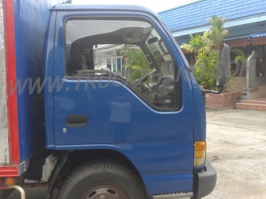 รถบรรทุก 6 ล้อ ตู้แห้ง ยี่ห้อ ISUZU  NPR 120 แรงม้า
