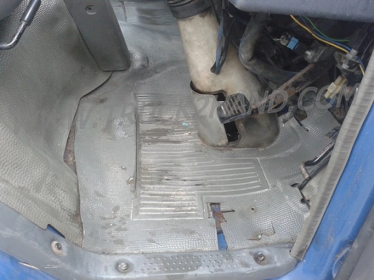 รถบรรทุก 6 ล้อ ตู้แห้ง ยี่ห้อ ISUZU  NPR 120 แรงม้า