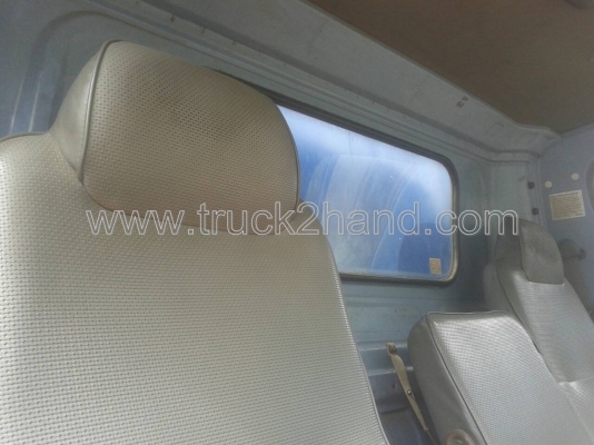 รถบรรทุก 6 ล้อ ตู้แห้ง ยี่ห้อ ISUZU  NPR 120 แรงม้า