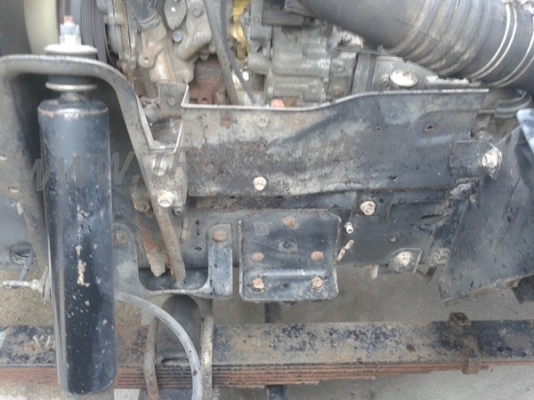 รถบรรทุก 6 ล้อ ตู้แห้ง ยี่ห้อ ISUZU  NPR 120 แรงม้า