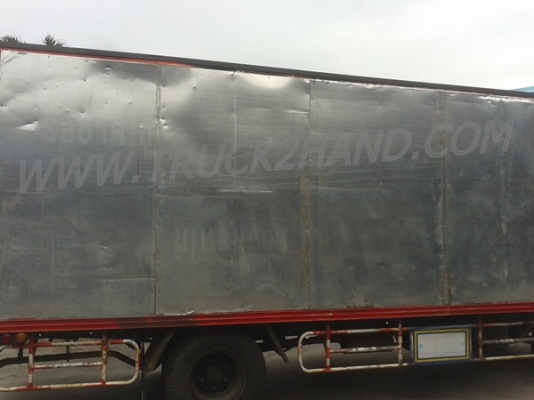 รถบรรทุก 6 ล้อ ตู้แห้ง ยี่ห้อ ISUZU  NPR 120 แรงม้า