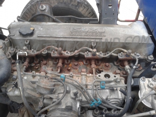 รถบรรทุก 6 ล้อ ตู้แห้ง ยี่ห้อ ISUZU  NPR 120 แรงม้า