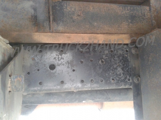 รถบรรทุก 6 ล้อ ตู้แห้ง ยี่ห้อ ISUZU  NPR 120 แรงม้า