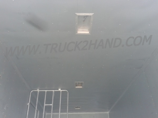 รถบรรทุก 6 ล้อ ตู้แห้ง ยี่ห้อ ISUZU  NPR 120 แรงม้า