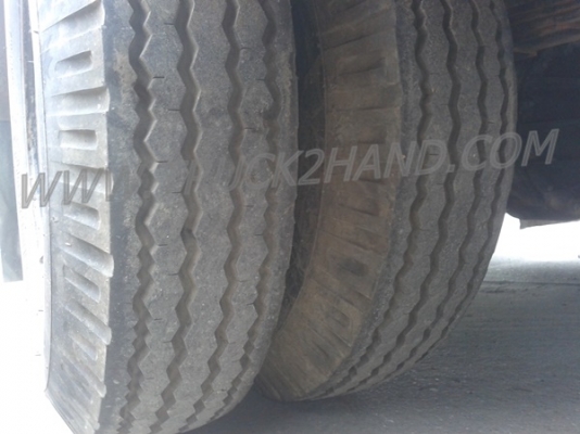รถบรรทุก 6 ล้อ ตู้แห้ง ยี่ห้อ ISUZU  NPR 120 แรงม้า