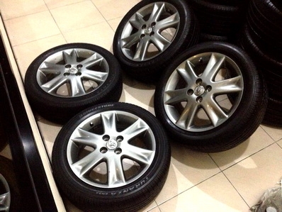 ------ขายแล้ว-----ล้อแม็กซ์16นิ้วYARIS RS4รู100