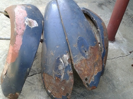 ขายประตู แก้มหน้าหลังรถโฟคร์ถูกๆครับ ขายประตู แก้มหน้าหลังรถโฟคร์ถูกๆครับ