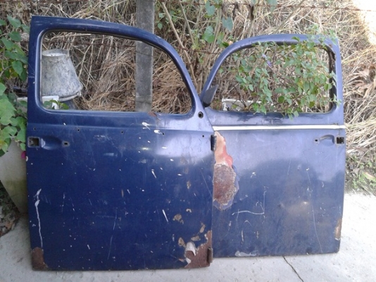 ขายประตู แก้มหน้าหลังรถโฟคร์ถูกๆครับ ขายประตู แก้มหน้าหลังรถโฟคร์ถูกๆครับ