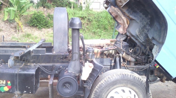 รถบรรทุก 6 ล้อดัมพ์ ISUZU NQR ปีจดทะเบียน 2548 รถบรรทุก 6 ล้อดัมพ์ ISUZU NQR ปีจดทะเบียน 2548