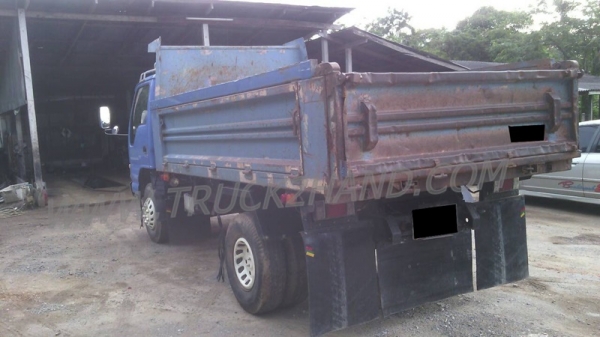 รถบรรทุก 6 ล้อดัมพ์ ISUZU NQR ปีจดทะเบียน 2548 รถบรรทุก 6 ล้อดัมพ์ ISUZU NQR ปีจดทะเบียน 2548