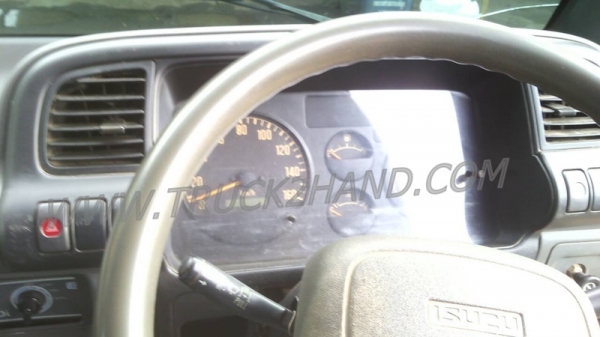 รถบรรทุก 6 ล้อดัมพ์ ISUZU NQR ปีจดทะเบียน 2548 รถบรรทุก 6 ล้อดัมพ์ ISUZU NQR ปีจดทะเบียน 2548