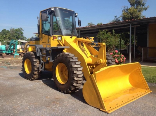 มาใหม่!!! รถตัก Komatsu WA 120-3 ซีเรียลสูง เครื่องดำรุ่นใหม่ สภาพพร้อมมาก หาที่ติไม่เจอ 090-986-2521 อ๊อบ มาใหม่!!! รถตัก Komatsu WA 120-3 ซีเรียลสูง เครื่องดำรุ่นใหม่ สภาพพร้อมมาก หาที่ติไม่เจอ 090-986-2521 อ๊อบ