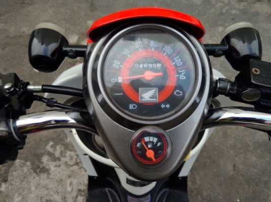 Scoopy i รถปลายปี55 สวยๆหัวฉีดประหยัดน้ำมัน ราคาเบาๆเลยครับ