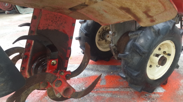 รถพรวนดิน สาดดิน  รหัส H-13