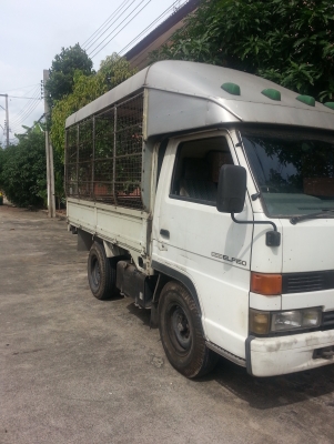 รถ 4 ล้อประกอบป้ายเล็ก