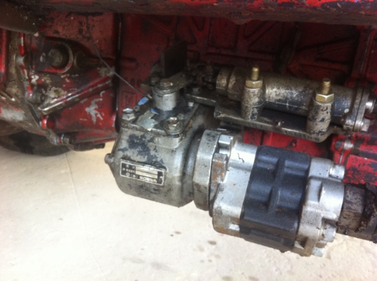 ISUZU FRR เทรน UNIC-3.5 T เครื่อง 6HE1-195 แรงม้า เบรกทิฟฟี่ เกียร์ตาราง ปั้มรุ่นใหม่ ยาง 825-20 สภาพพร้อมใช้ ยางเต็ม ทะเบียนพร้อมโอน