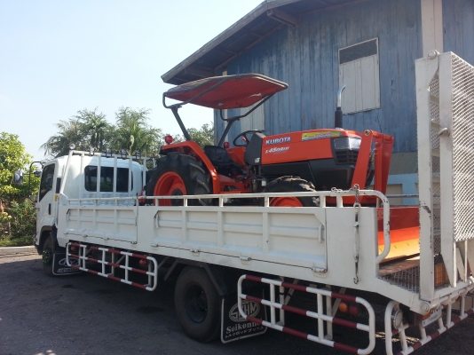 คูโบต้า L4508DI 4 WD ใบมีดดันหน้าใหม่รถสภาพดีมากครับ