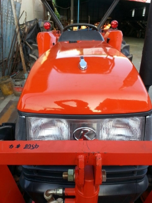 คูโบต้า L4508DI 4 WD ใบมีดดันหน้าใหม่รถสภาพดีมากครับ