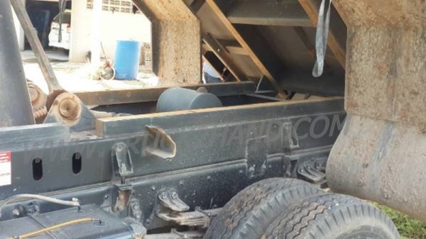 รถบรรทุก 6 ล้อดัมพ์ ISUZU รุ่น FRR 210 แรงม้า เลขไมล์ 37,127 กิโลเมตร รถบรรทุก 6 ล้อดัมพ์ ISUZU รุ่น FRR 210 แรงม้า เลขไมล์ 37,127 กิโลเมตร