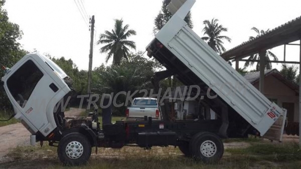 รถบรรทุก 6 ล้อดัมพ์ ISUZU รุ่น FRR 210 แรงม้า เลขไมล์ 37,127 กิโลเมตร รถบรรทุก 6 ล้อดัมพ์ ISUZU รุ่น FRR 210 แรงม้า เลขไมล์ 37,127 กิโลเมตร