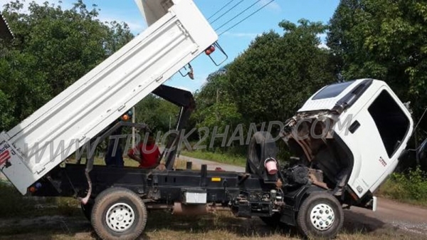 รถบรรทุก 6 ล้อดัมพ์ ISUZU รุ่น FRR 210 แรงม้า เลขไมล์ 37,127 กิโลเมตร รถบรรทุก 6 ล้อดัมพ์ ISUZU รุ่น FRR 210 แรงม้า เลขไมล์ 37,127 กิโลเมตร