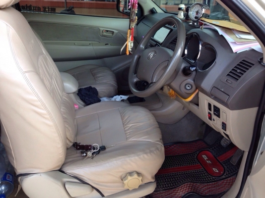 ต้องการขายรถกระบะ vigo หลังคาแครี่บอย ปี 2006