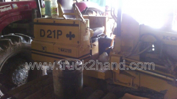 รถแทรคเตอร์ ตีนตะขาบ ยี่ห้อ KOMATSU D2 รุ่น 5 มี2คัน รถแทรคเตอร์ ตีนตะขาบ ยี่ห้อ KOMATSU D2 รุ่น 5 มี2คัน