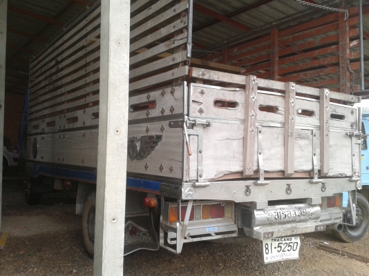 NQR150แรงม้ายาว5.5ม.คัชซีสวยเพลาF