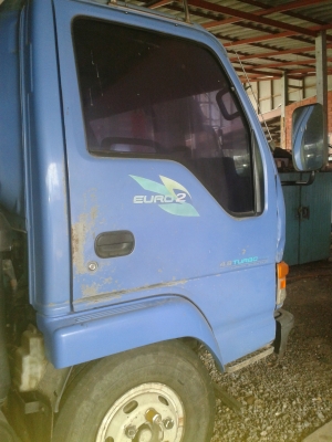 NQR150แรงม้ายาว5.5ม.คัชซีสวยเพลาF