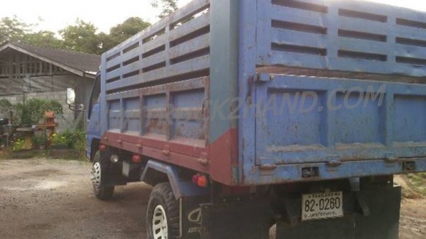 รถบรรทุก 6 ล้อดัมพ์ ISUZU NQR ปีจดทะเบียน 2548 รถบรรทุก 6 ล้อดัมพ์ ISUZU NQR ปีจดทะเบียน 2548