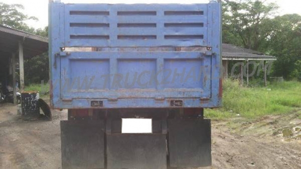 รถบรรทุก 6 ล้อดัมพ์ ISUZU NQR ปีจดทะเบียน 2548 รถบรรทุก 6 ล้อดัมพ์ ISUZU NQR ปีจดทะเบียน 2548