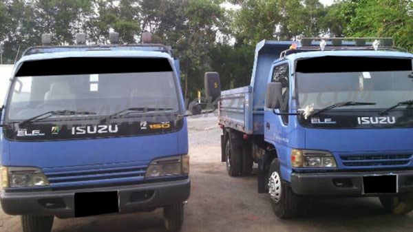 รถบรรทุก 6 ล้อดัมพ์ ISUZU NQR ปีจดทะเบียน 2548 รถบรรทุก 6 ล้อดัมพ์ ISUZU NQR ปีจดทะเบียน 2548