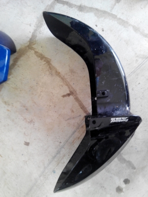 ขาย บังโคลนหน้า ของบิ๊กไบค์ไม่ทราบรุ่น ราคา 600 บาท