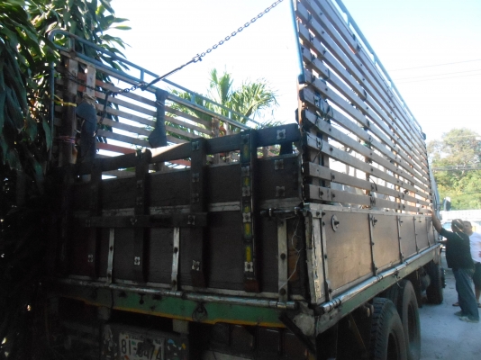 ต้องการขาย 10 ล้อ FUSO 170 แรง ปี2545 ต้องการขาย 10 ล้อ FUSO 170 แรง ปี2545